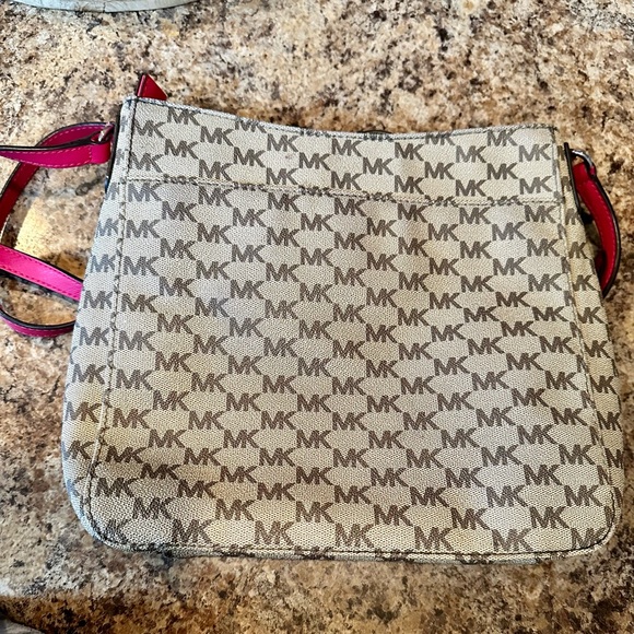 Michael Kors crossbody - Picture 5 of 5